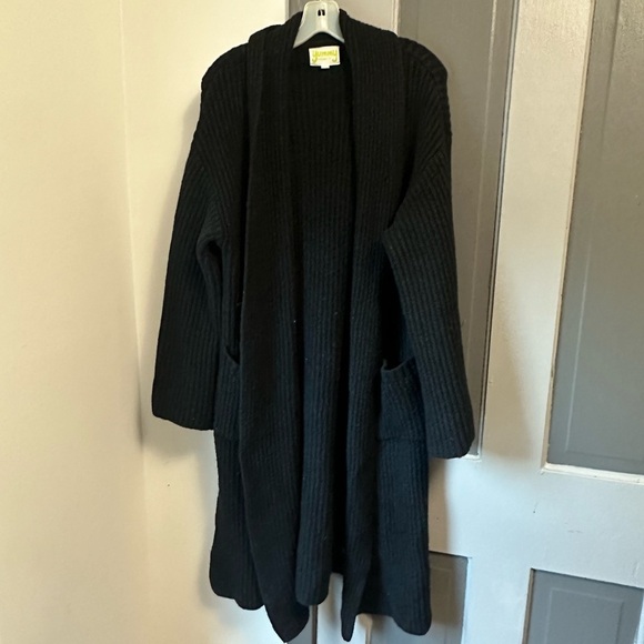 Yummy Black Knit Cardigan - Picture 1 of 3
